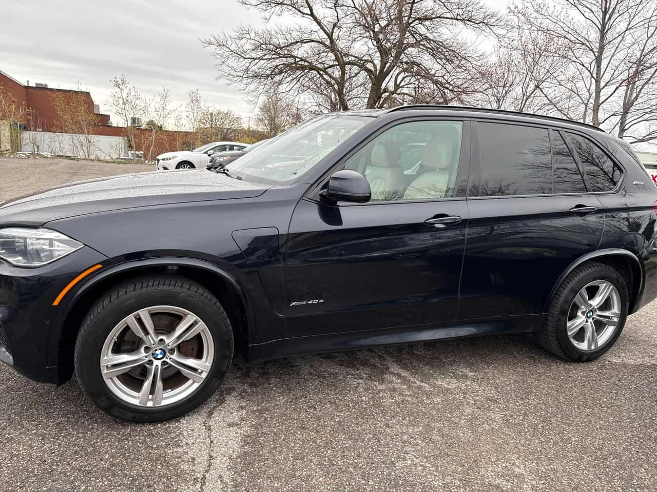 BMW X5 * XDRIVE40E * KEYLESS * PANO * ПОДГРЕВИ  * , снимка 2 - Автомобили и джипове - 54623765