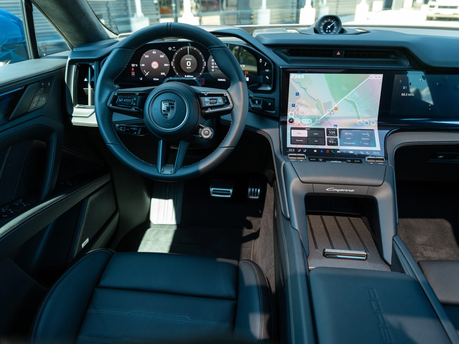 Porsche Cayenne Turbo Electric, снимка 7 - Автомобили и джипове - 55119697