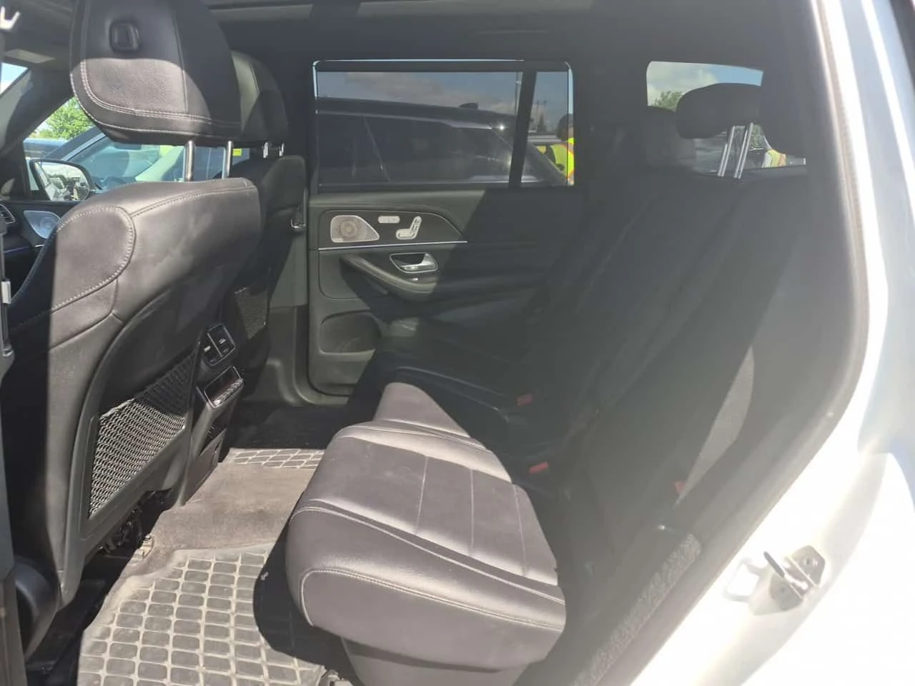 Mercedes-Benz GLS 450  * CARFAX * БЕЗ ПЪРВОНАЧАЛНА ВНОСКА, снимка 12 - Автомобили и джипове - 55404489