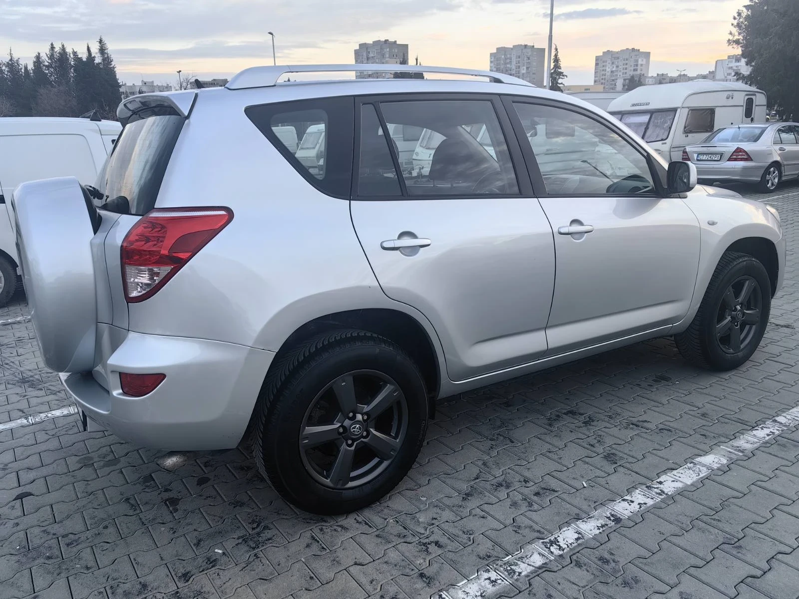 Toyota Rav4 D4D 2.2  136, снимка 2 - Автомобили и джипове - 55572086