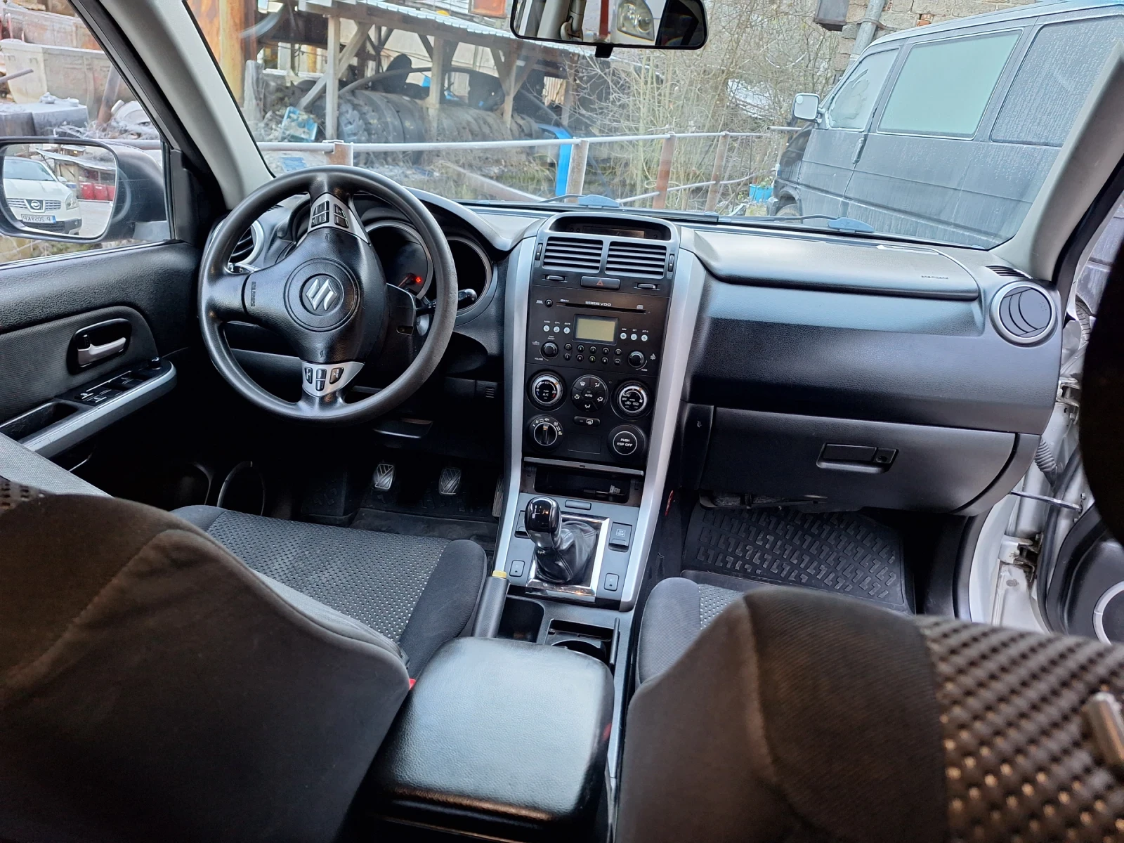 Suzuki Grand vitara, снимка 4 - Автомобили и джипове - 55607015
