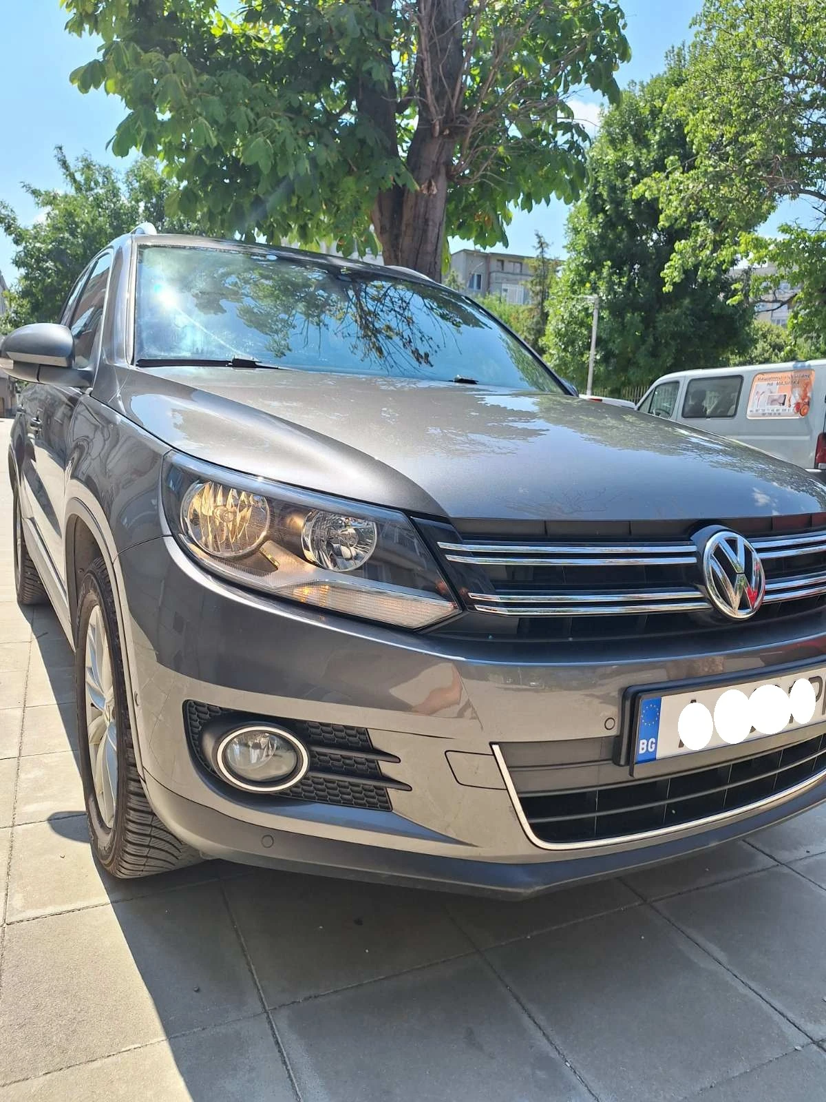 VW Tiguan, снимка 8 - Автомобили и джипове - 56011035