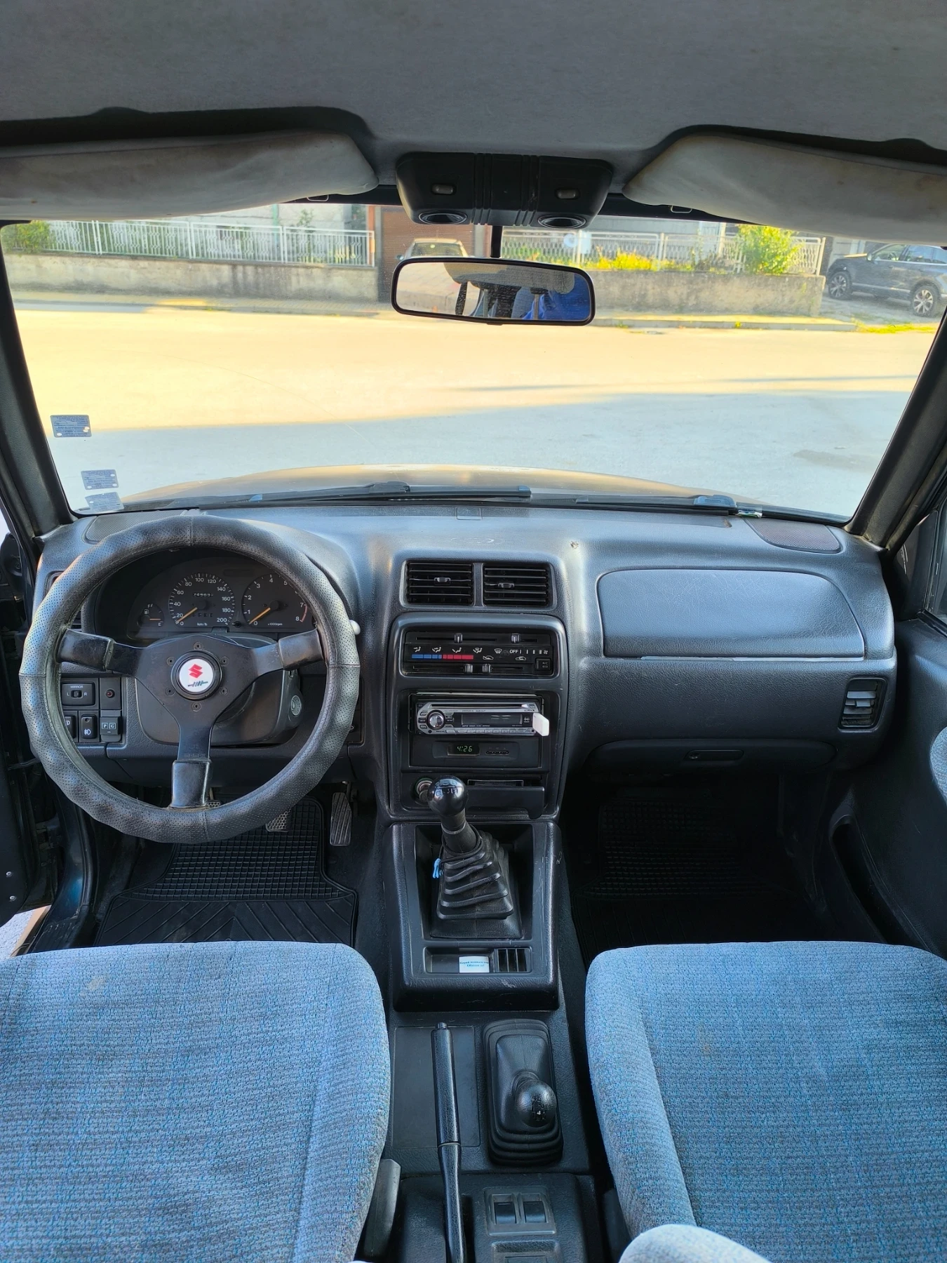 Suzuki Vitara 2.5iGaz, снимка 9 - Автомобили и джипове - 56461726