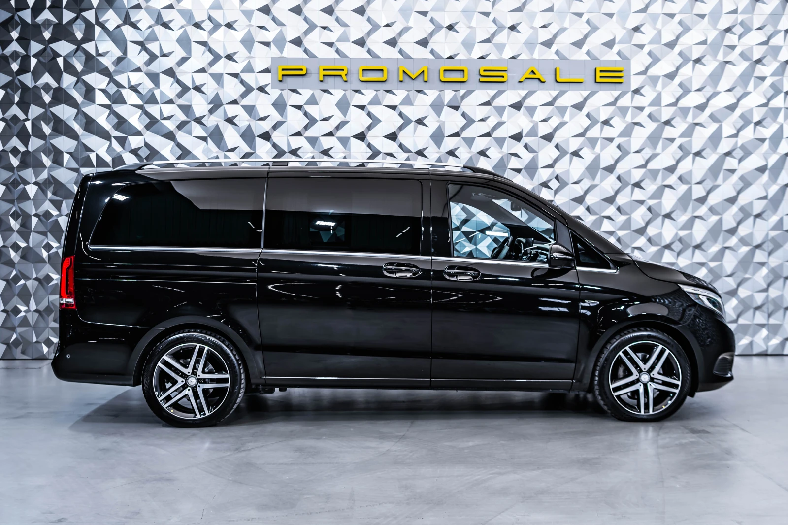 Mercedes-Benz V 250d 4M VIP* Burmester - изображение 6