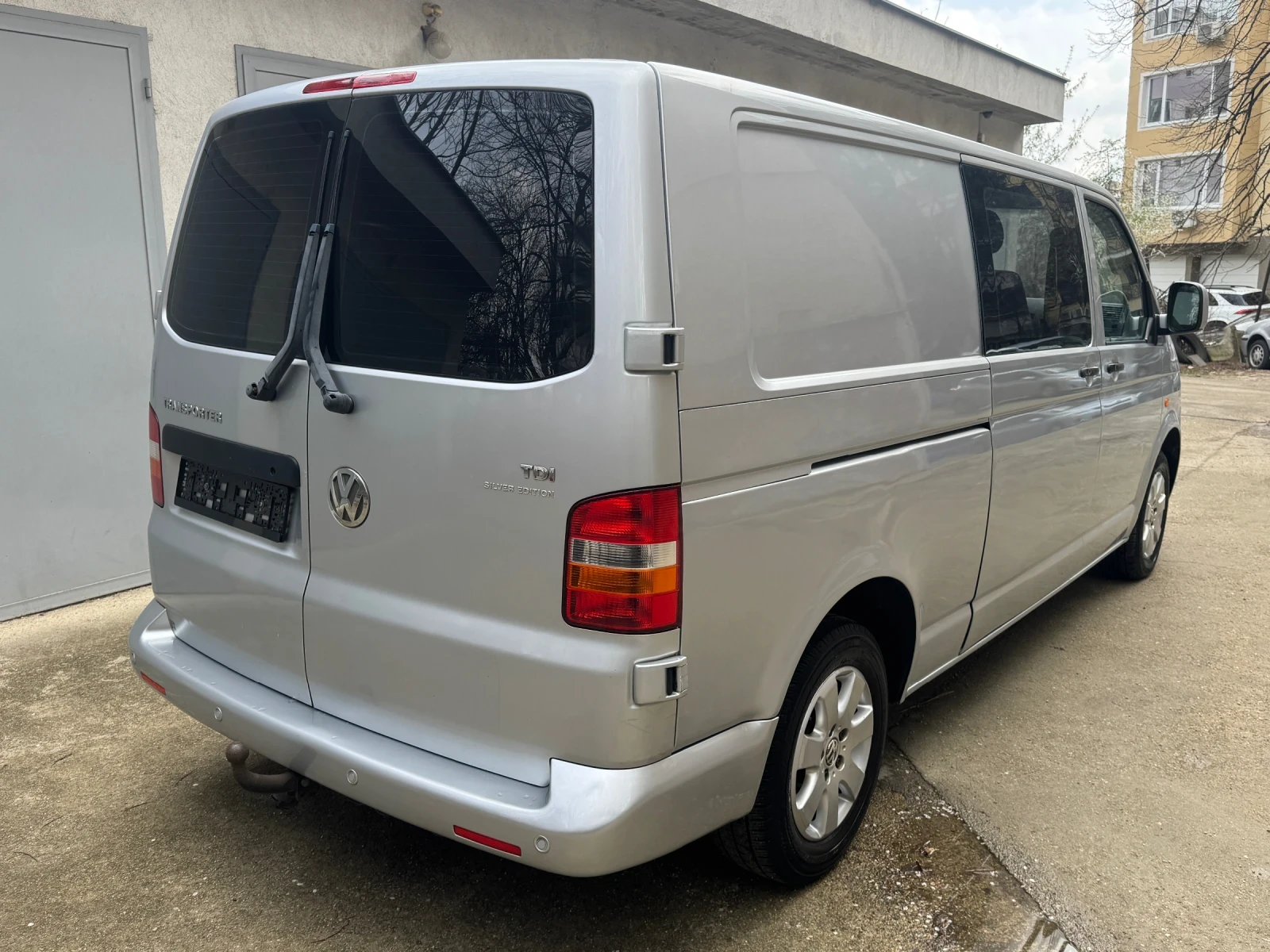 VW T5 6 места * Климатик* Maxi база , снимка 6 - Бусове и автобуси - 54047030