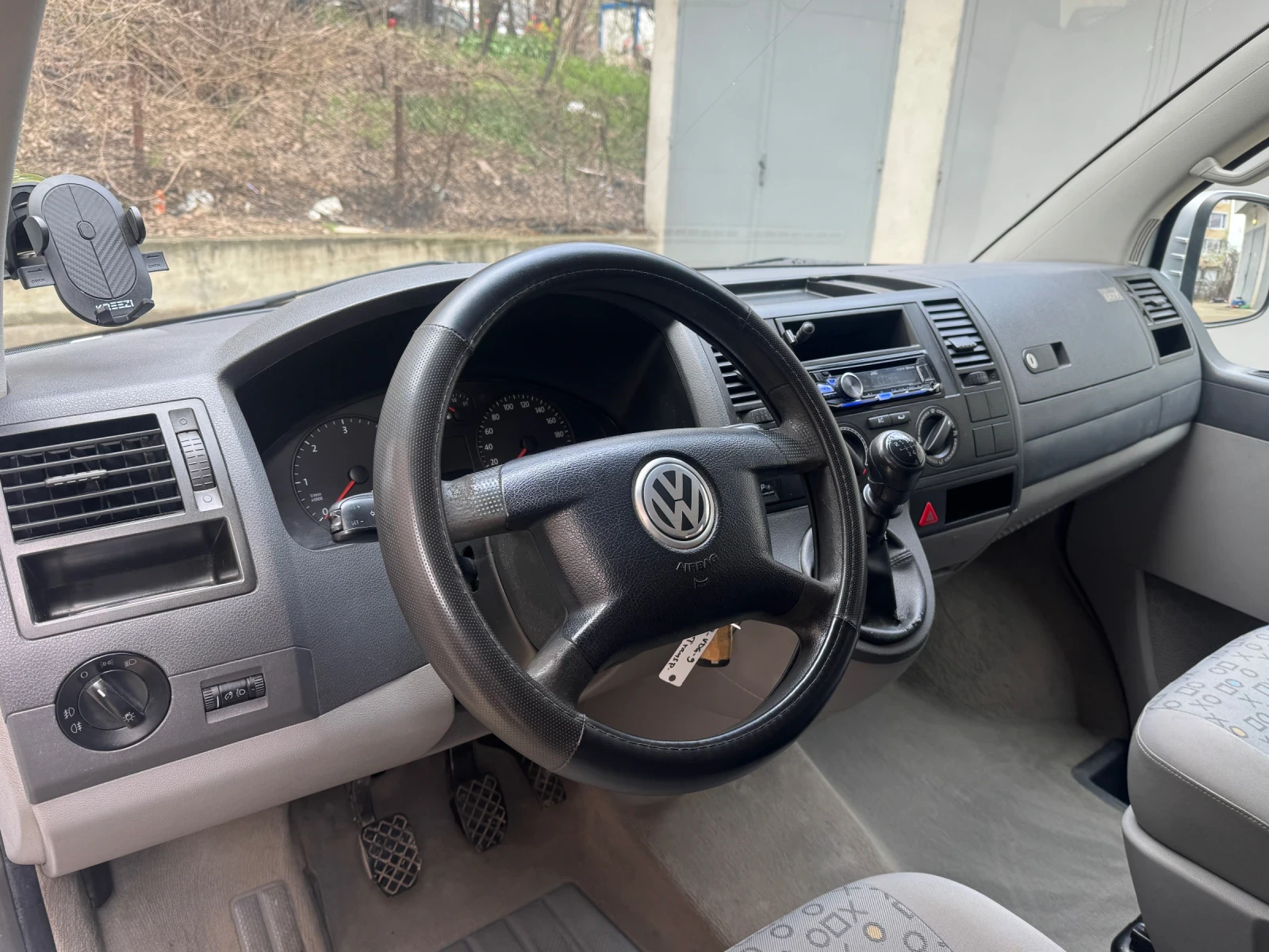 VW T5 6 места * Климатик* Maxi база , снимка 10 - Бусове и автобуси - 54047030