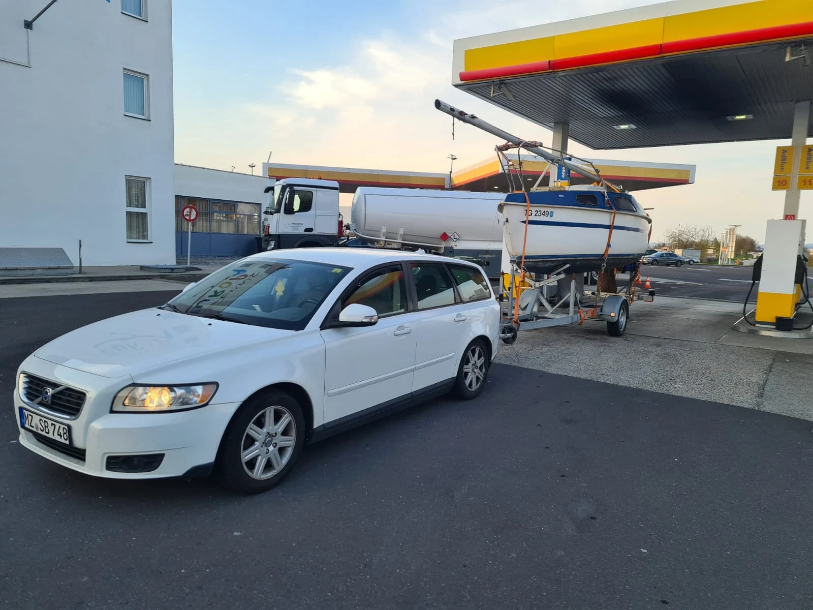 Ветроходна лодка BWC Sudplast flying cruiser c - изображение 4