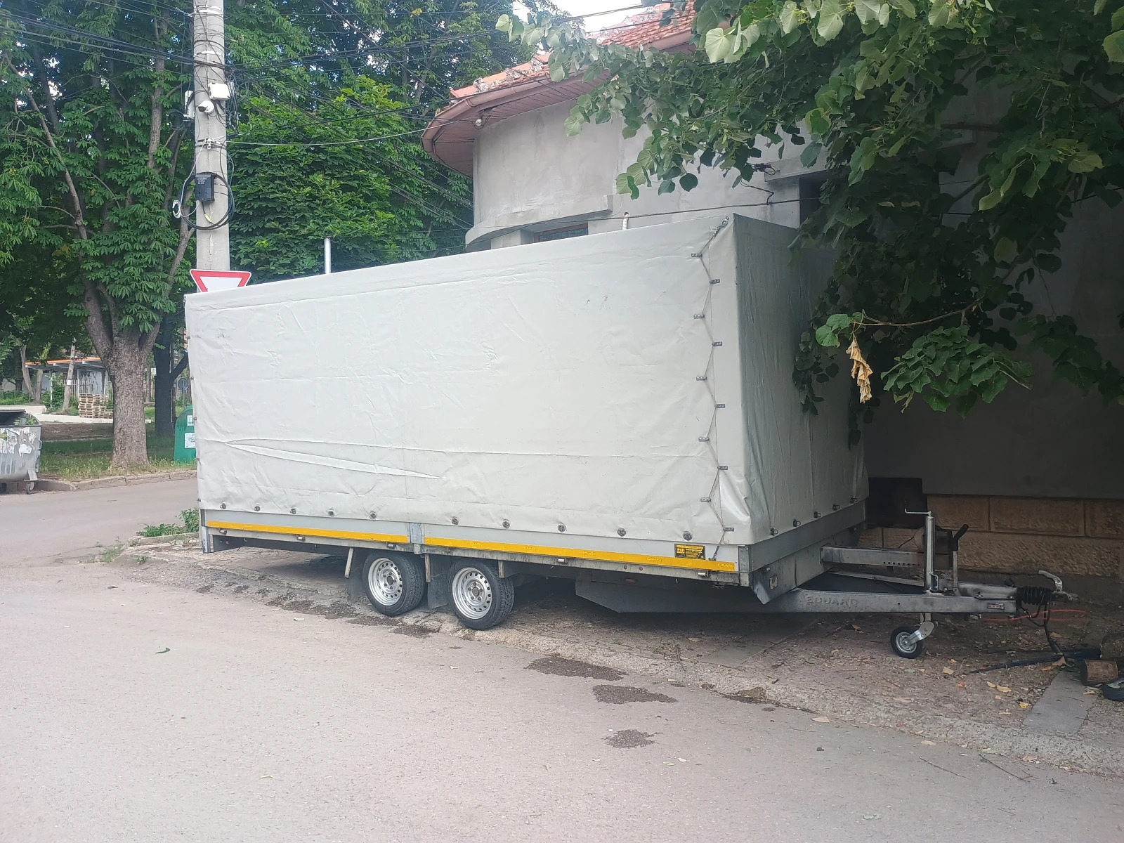 За автомобил Eduard, снимка 11 - Ремаркета - 55419356