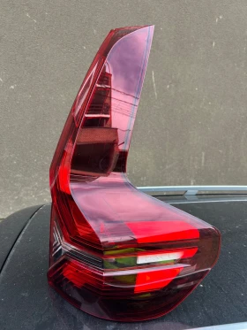 Dacia Jogger 2025 г. оригинален десен стоп, снимка 2