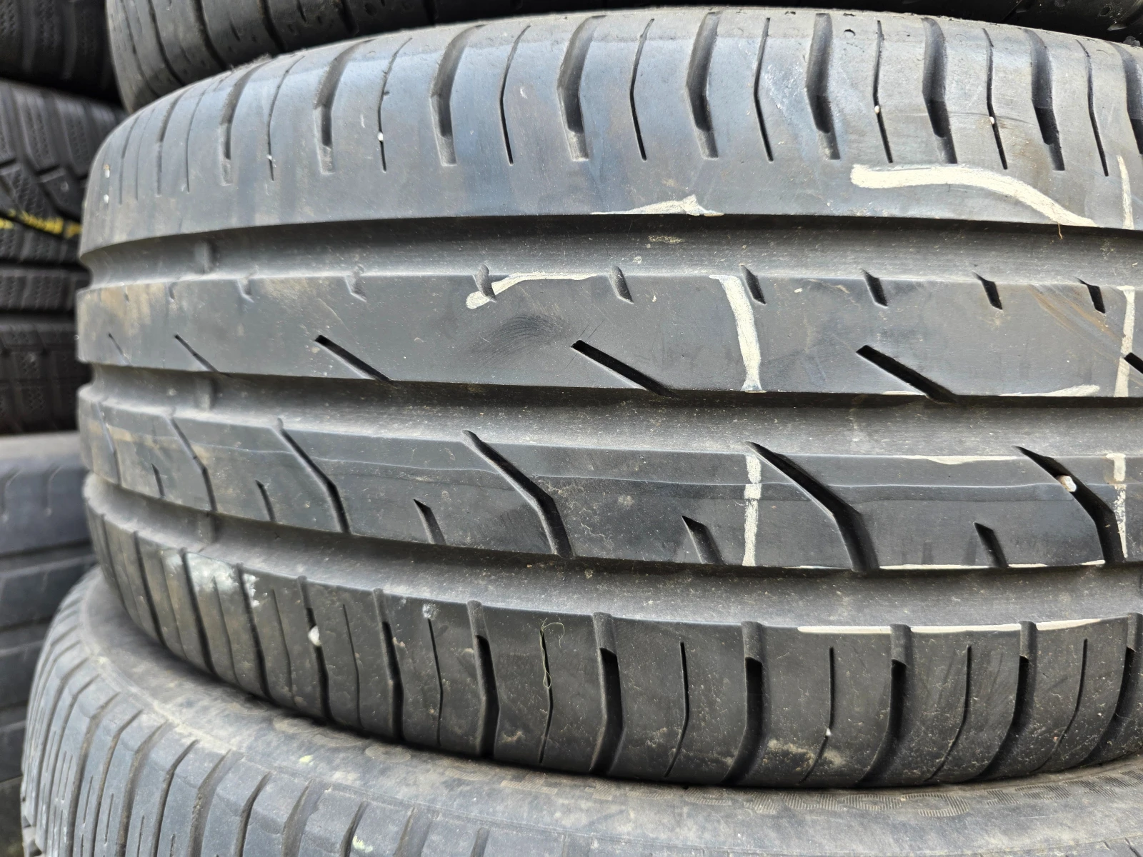 Гуми Летни 195/45R16, снимка 4 - Гуми и джанти - 54655427