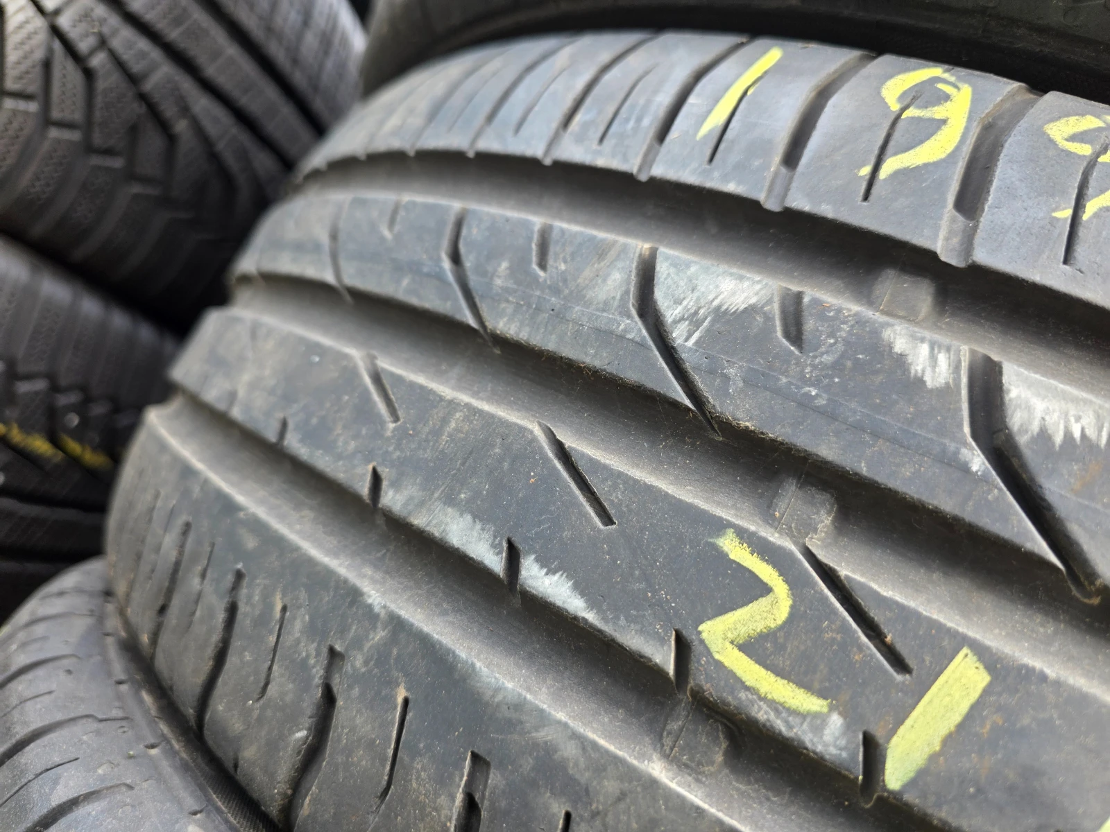 Гуми Летни 195/45R16, снимка 5 - Гуми и джанти - 54655427