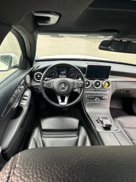 Mercedes-Benz C 300 4MATIC 7G+ PANO AMG PACK, снимка 2