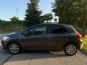 Toyota Auris, снимка 2