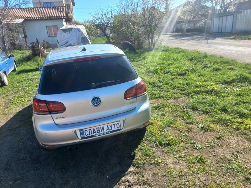 VW Golf 1.4 тси, снимка 4 - Автомобили и джипове - 47236395