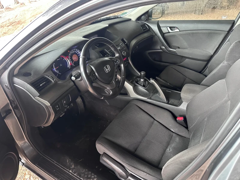 Honda Accord 2.2 i-dtec, снимка 8 - Автомобили и джипове - 49427547