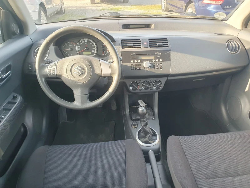 Suzuki Swift 1.3 4X4, снимка 10 - Автомобили и джипове - 49944117