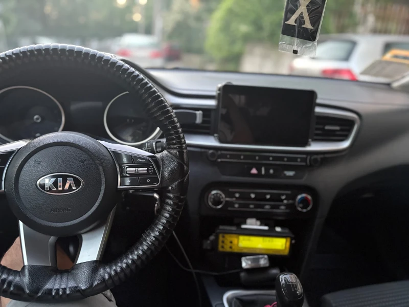 Kia Ceed 1.4 газ , снимка 7 - Автомобили и джипове - 51529195