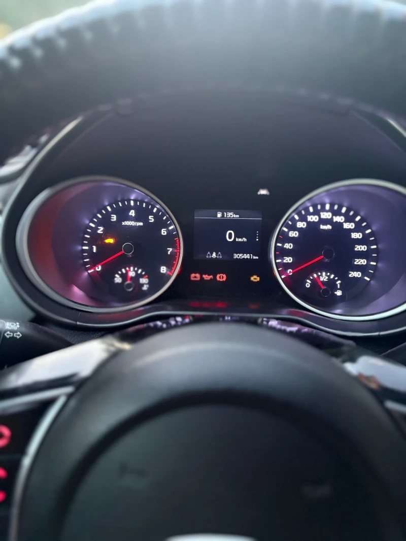 Kia Ceed 1.4 газ , снимка 5 - Автомобили и джипове - 51529195