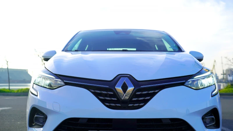 Renault Clio 1.6 E-Tech Hybrid, снимка 5 - Автомобили и джипове - 52640544