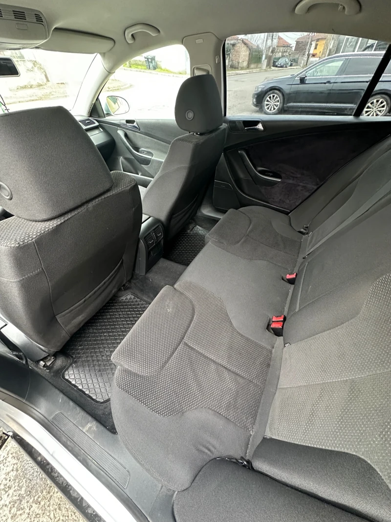 VW Passat, снимка 6 - Автомобили и джипове - 53403209