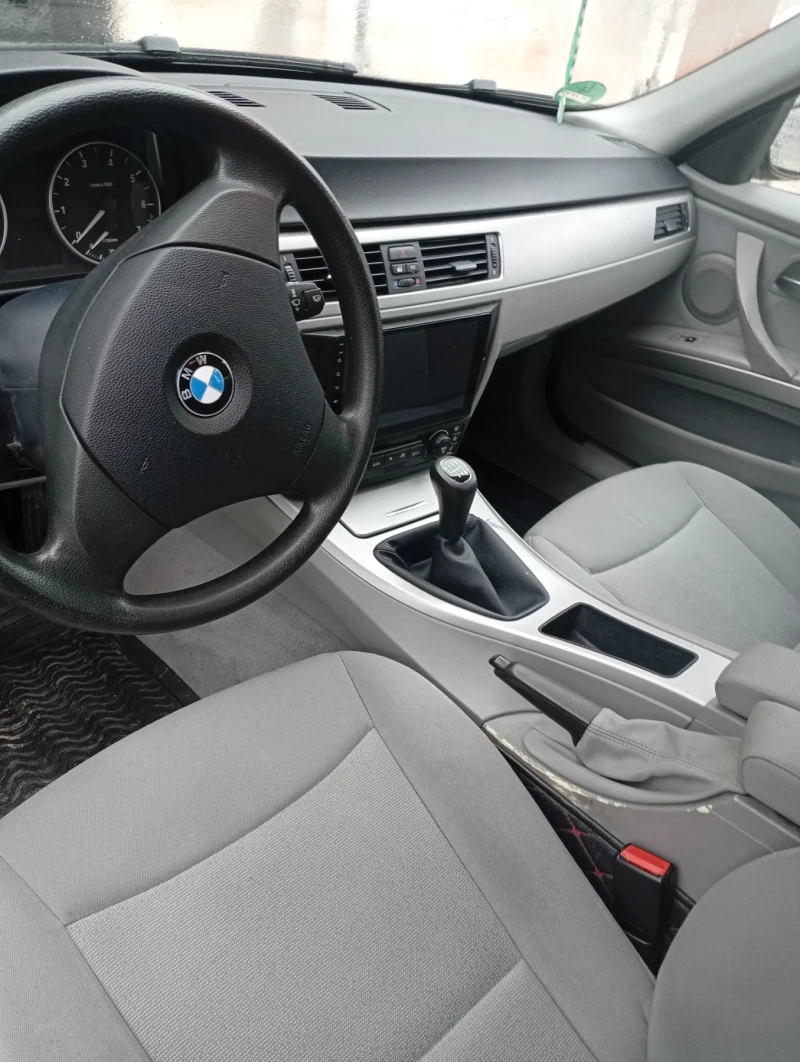 BMW 318 318, снимка 7 - Автомобили и джипове - 53420451