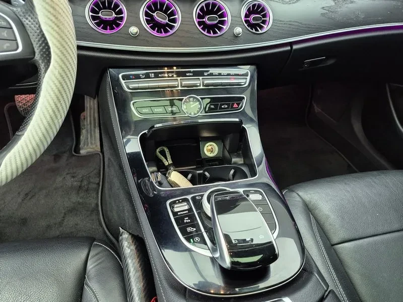 Mercedes-Benz E 220 4MATIC - САМО 30% АВАНС, снимка 10 - Автомобили и джипове - 55429296