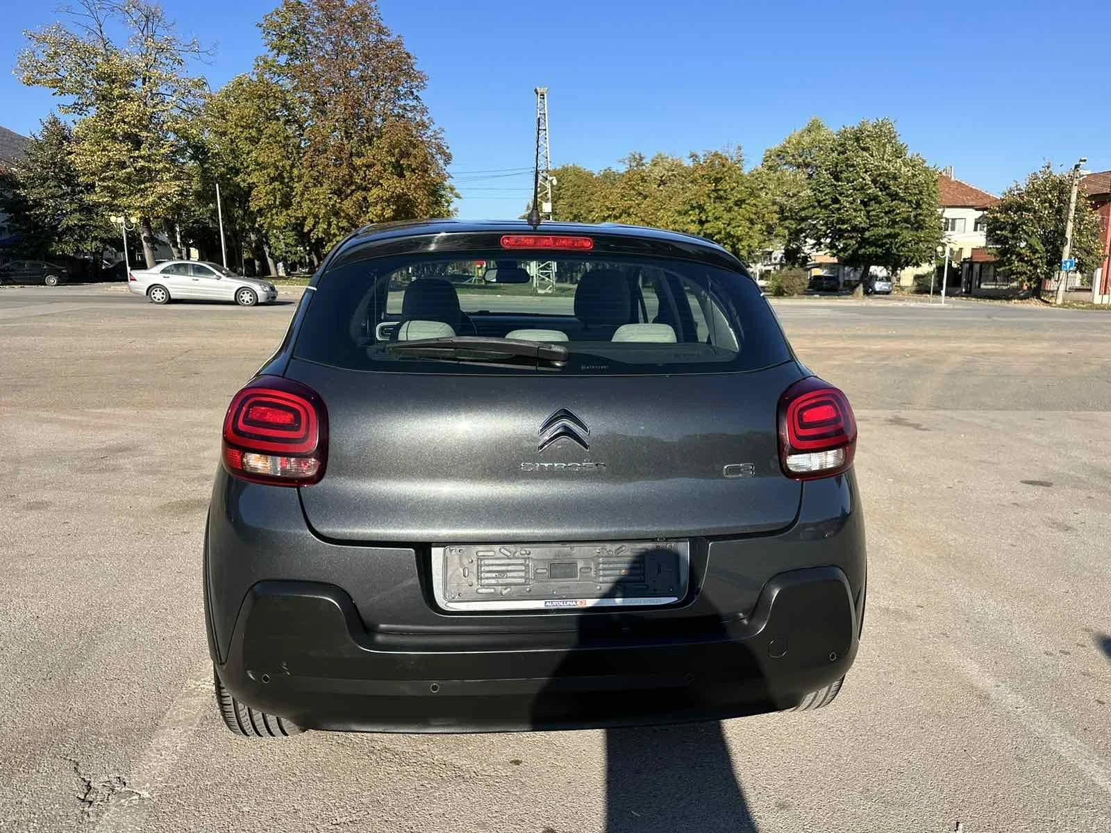 Citroen C3 1.2i-82kc - изображение 5