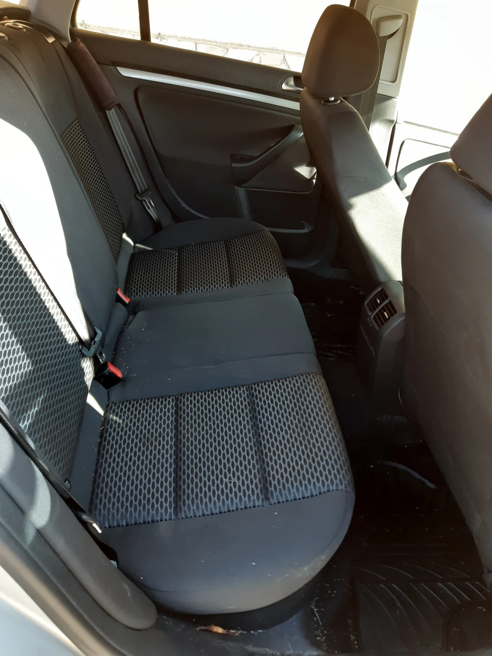 VW Golf 1.6 TDI - изображение 6
