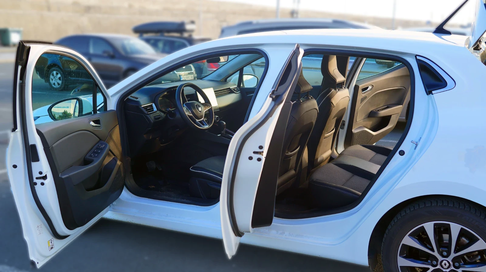 Renault Clio 1.6 E-Tech Hybrid - изображение 7