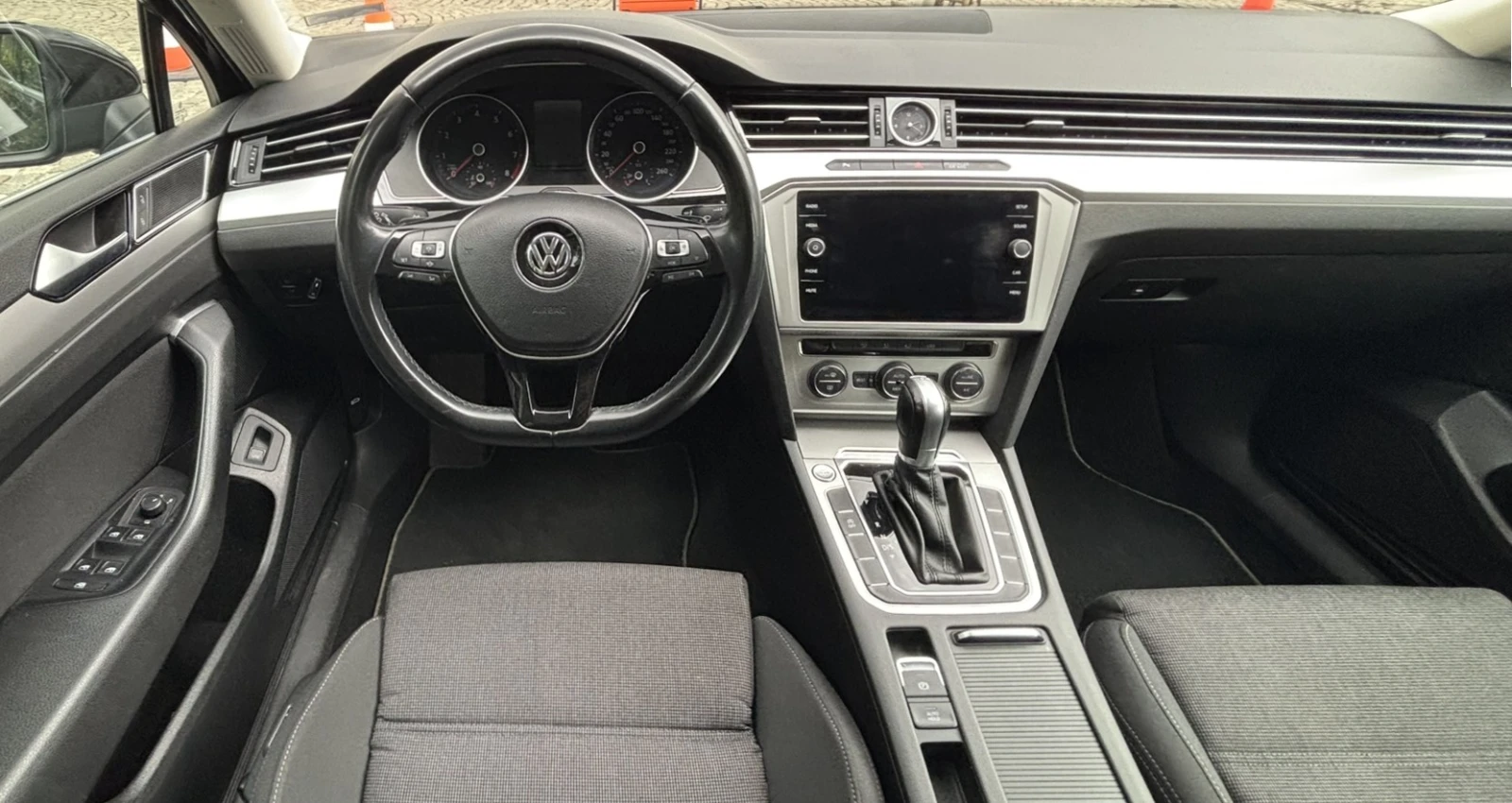 VW Passat Comfortline 1.5 TSI - изображение 9
