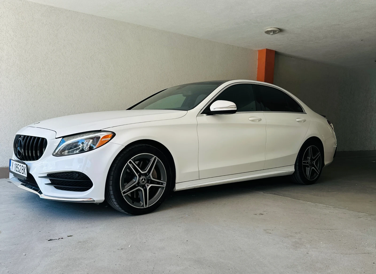 Mercedes-Benz C 300 4MATIC 7G+ PANO AMG PACK, снимка 2 - Автомобили и джипове - 53571641