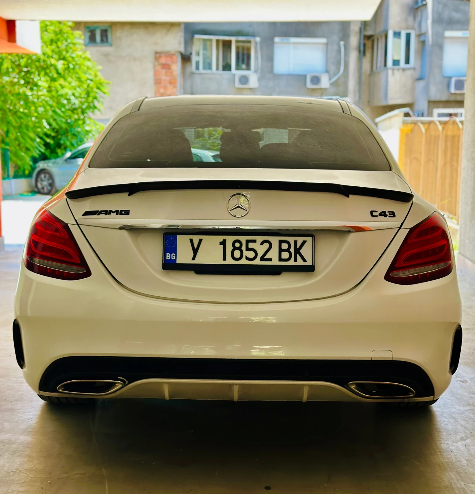 Mercedes-Benz C 300 4MATIC 7G+ PANO AMG PACK, снимка 3 - Автомобили и джипове - 53571641