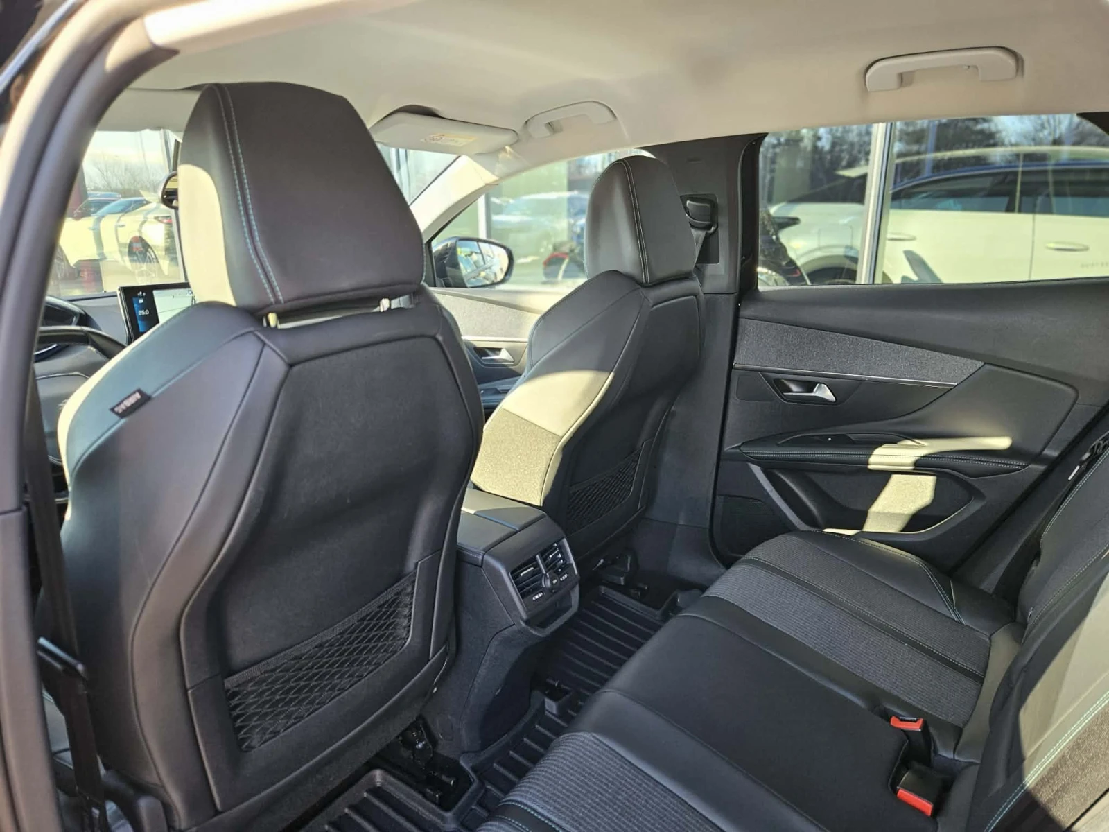 Peugeot 3008 1.5 - изображение 7