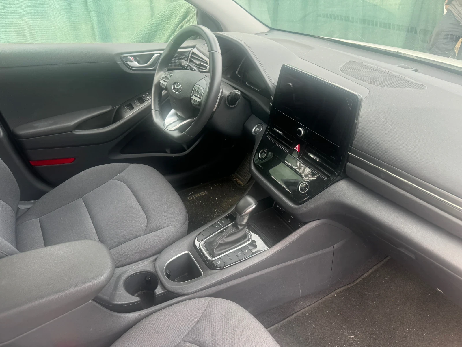 Hyundai Ioniq 1.6 plug in hybrid 3 broq - изображение 3