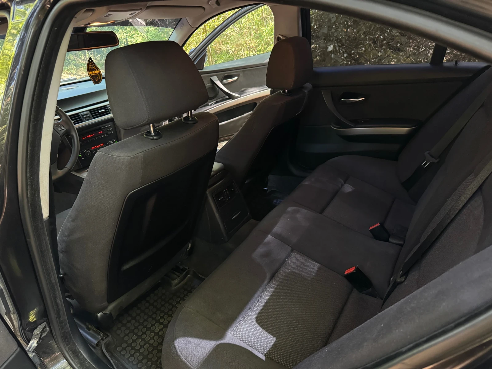 BMW 320 d, снимка 14 - Автомобили и джипове - 53846617