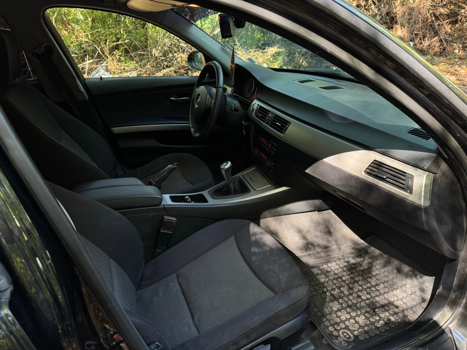 BMW 320 d, снимка 13 - Автомобили и джипове - 53846617