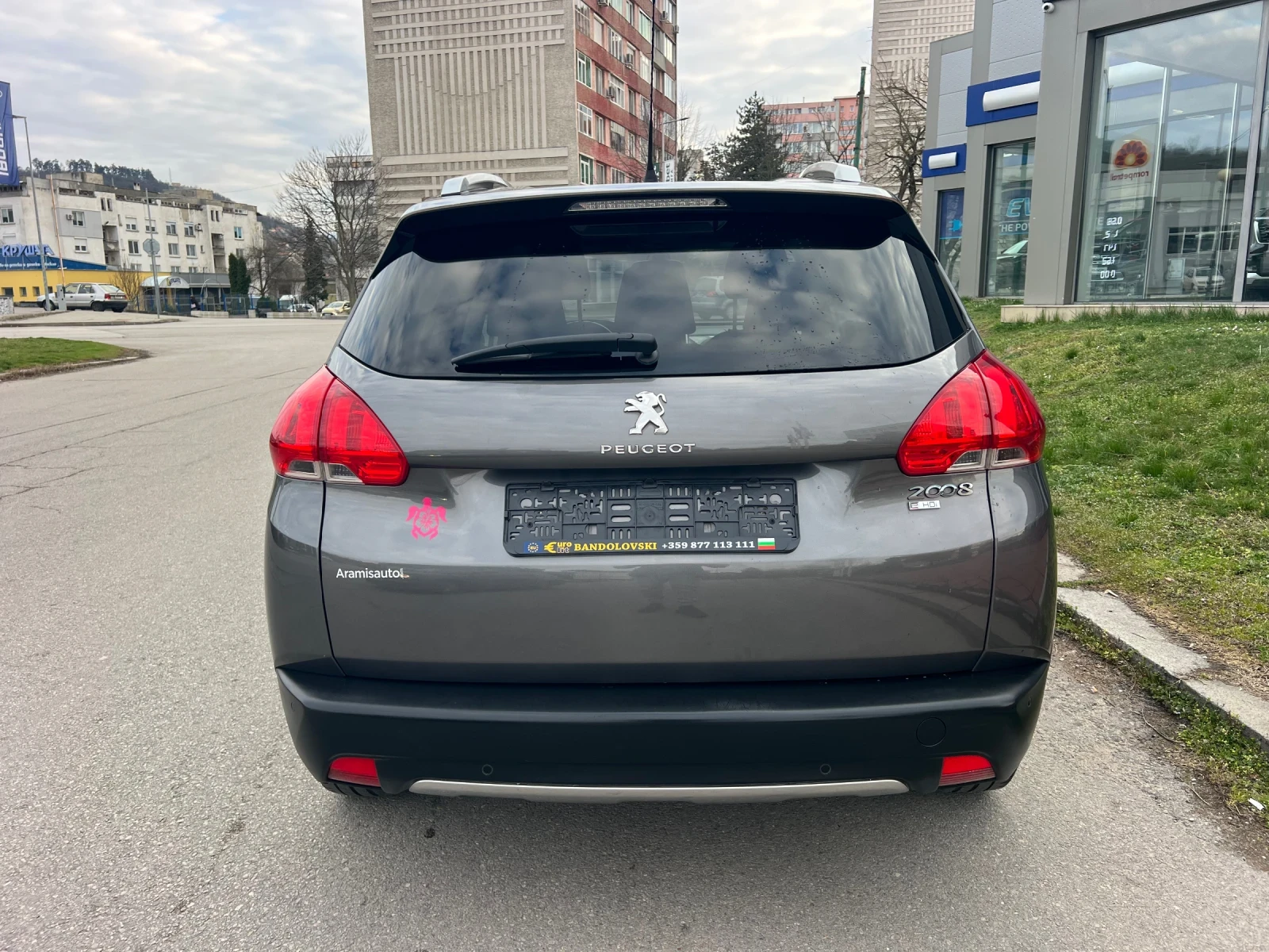 Peugeot 2008 1.6/Ehdi/NAVI/STYLE/TOP, снимка 6 - Автомобили и джипове - 54042491