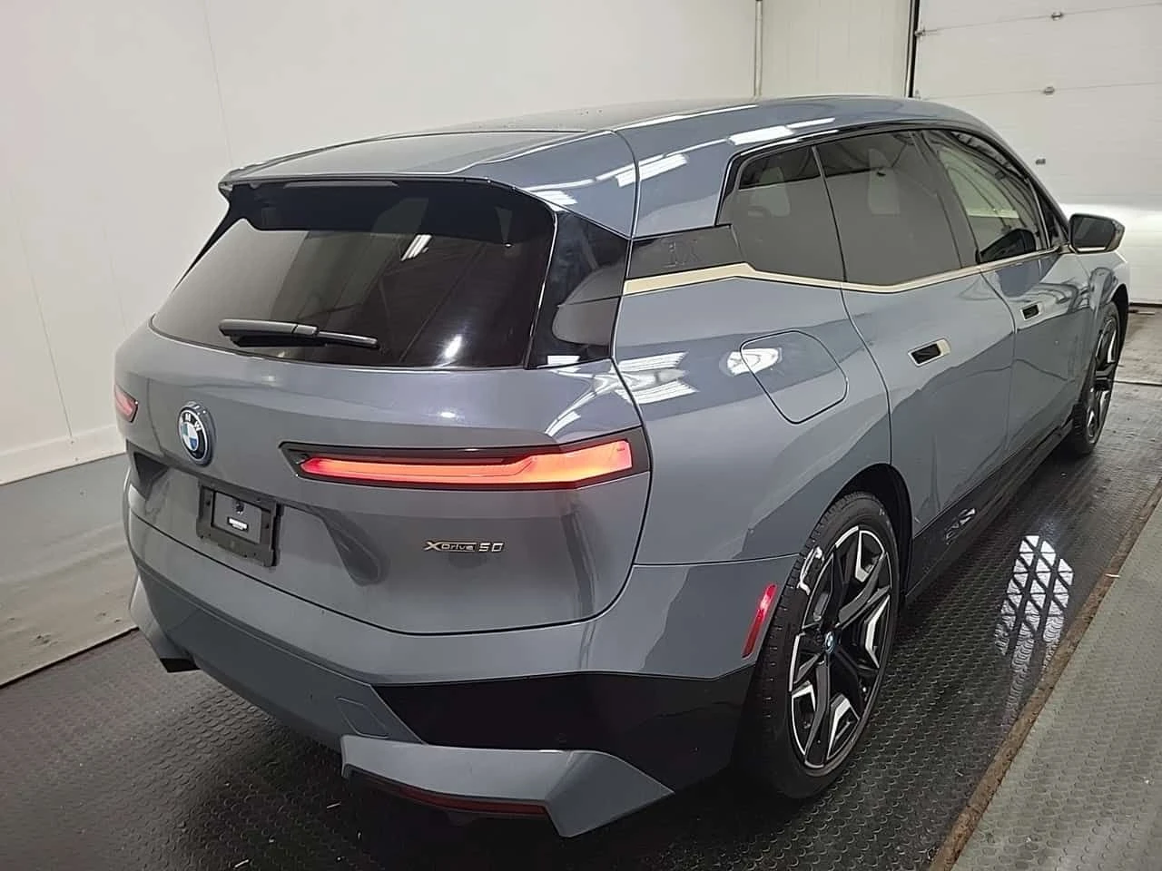 BMW iX * XDRIVE50 * CARFAX * ОТ ПРЕДСТАВИТЕЛСТВО НА BMW *, снимка 3 - Автомобили и джипове - 54135589