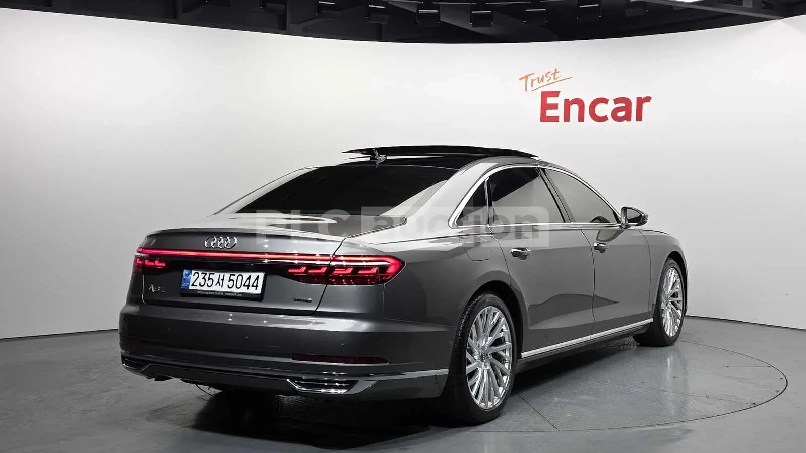 Audi A8 55 TFSI QUATTRO| 360| ПАНО| TV| ВКЛ.ТЕХНОТЕСТ, снимка 3 - Автомобили и джипове - 54835194