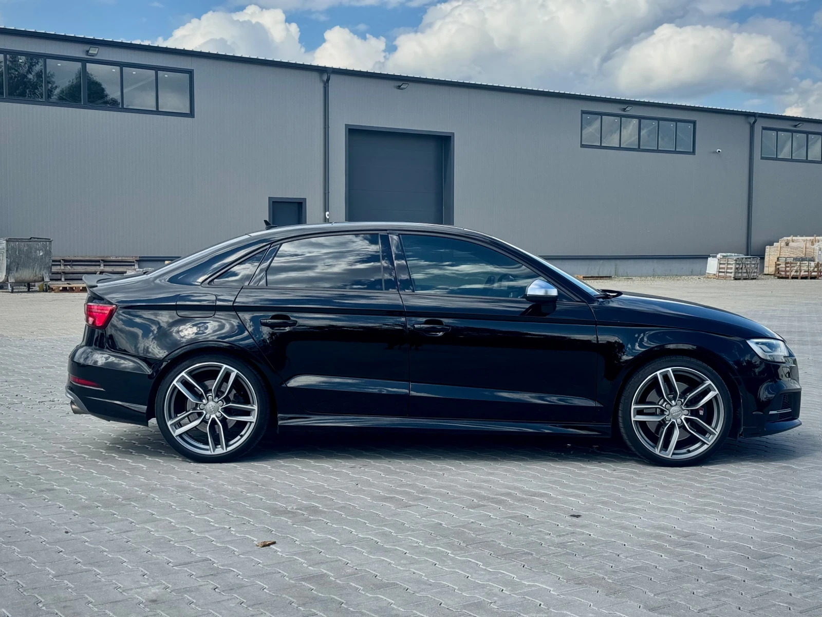 Audi S3 Quattro* S-tronic* Venturi, снимка 2 - Автомобили и джипове - 54971307
