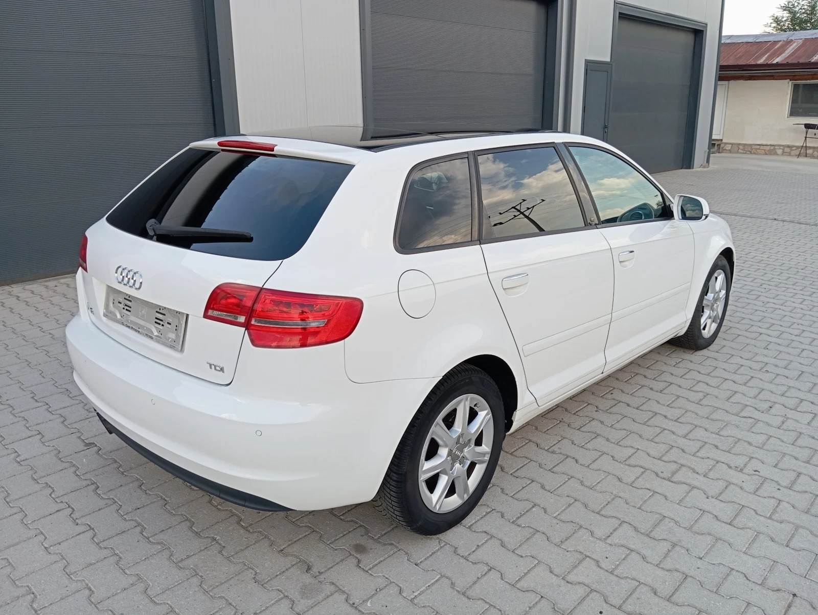 Audi A3 2.0TDI quattro , снимка 6 - Автомобили и джипове - 55905324