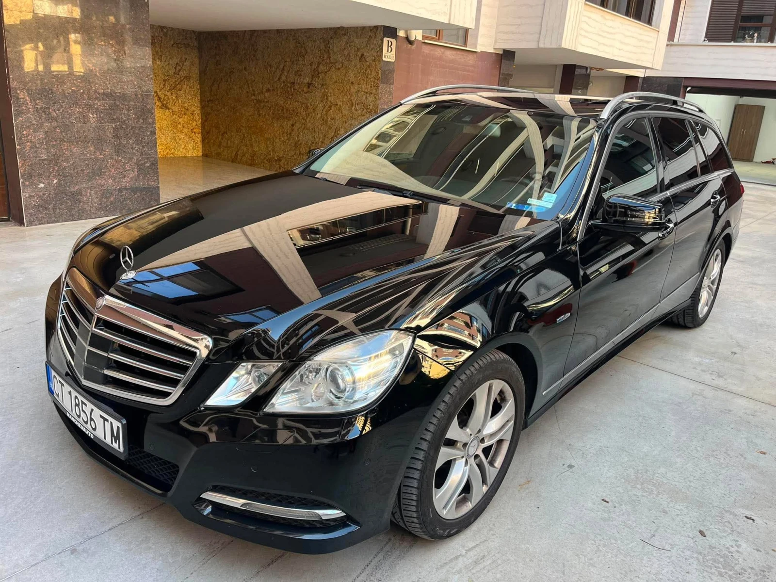 Mercedes-Benz E 350, снимка 3 - Автомобили и джипове - 55920765