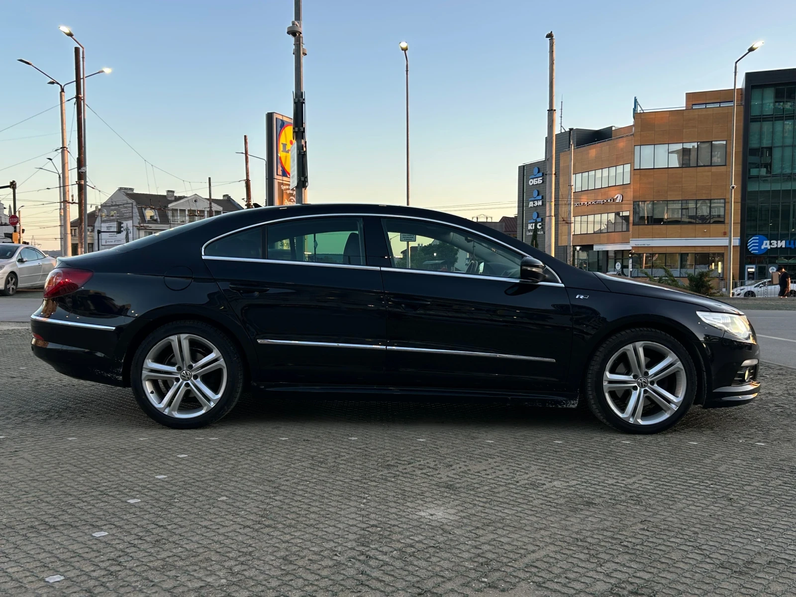 VW CC 2.0TDI, снимка 3 - Автомобили и джипове - 55983995