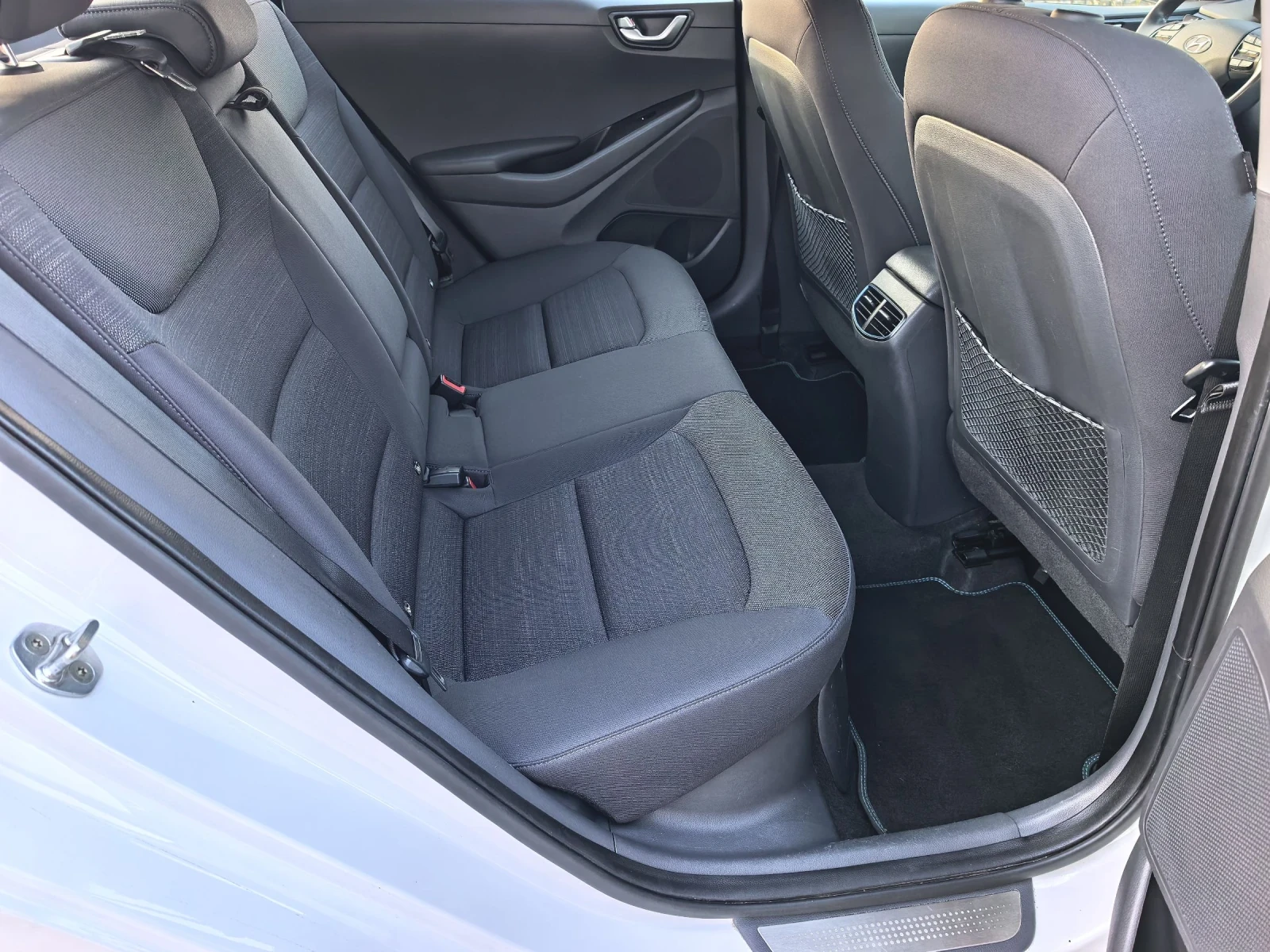 Hyundai Ioniq 1, 6GDI-Hybrid, снимка 14 - Автомобили и джипове - 56058120