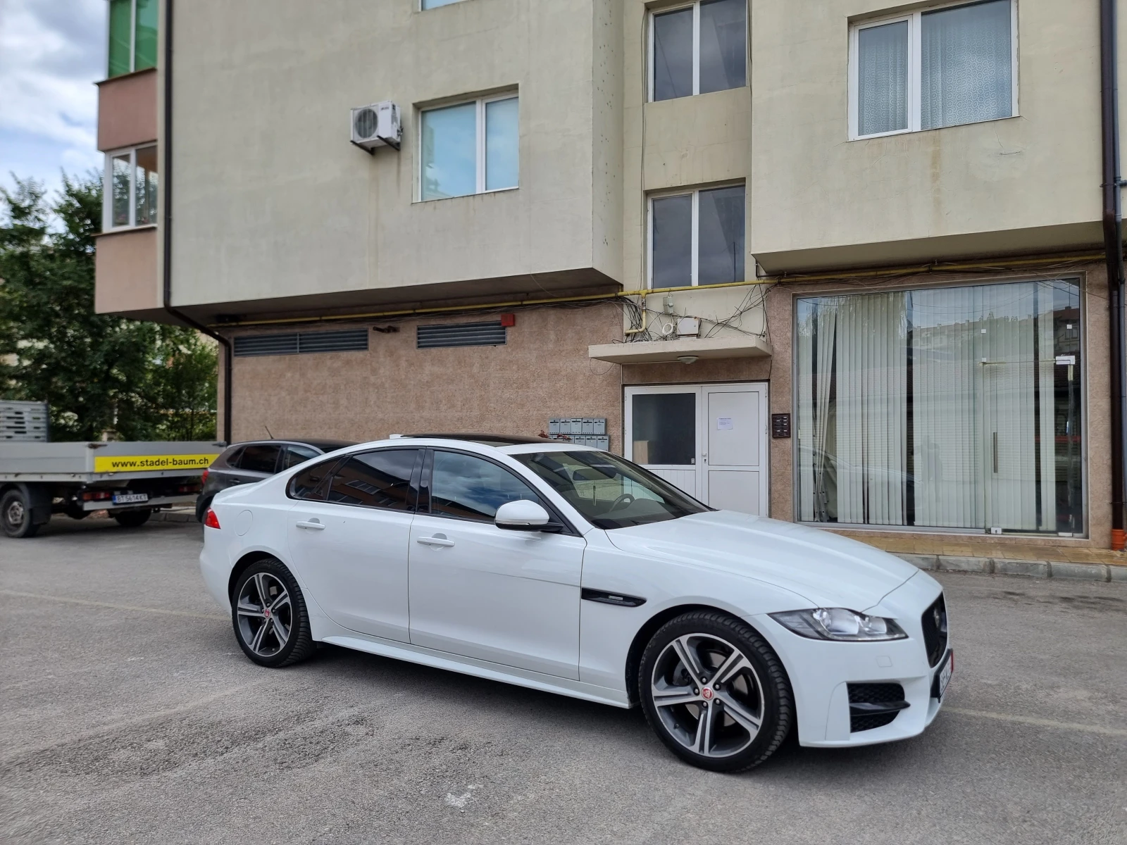 Jaguar Xf 2.0* 4X4* R-SPORT , снимка 4 - Автомобили и джипове - 56097613