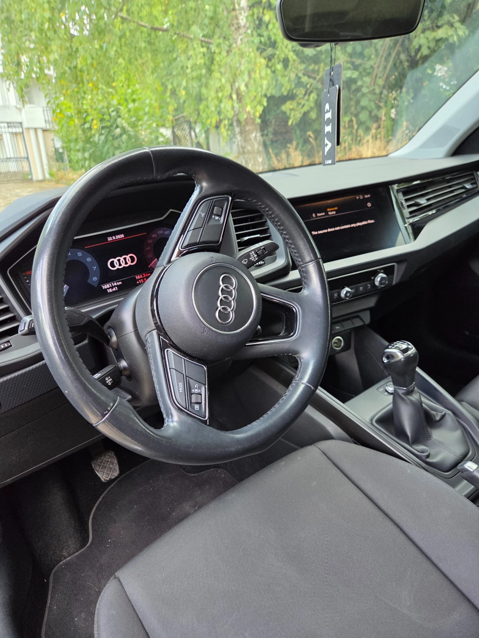 Audi A1, снимка 8 - Автомобили и джипове - 56183858
