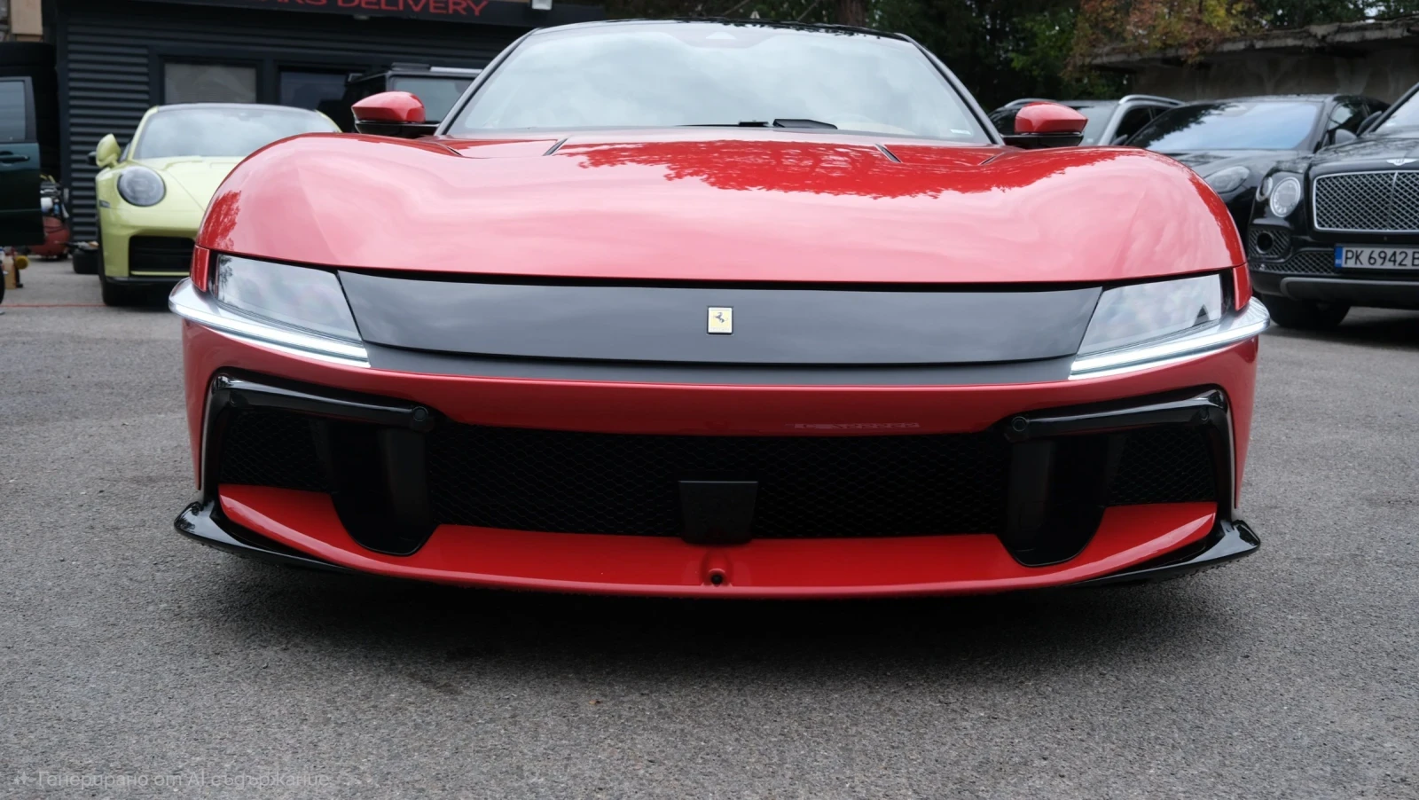 Ferrari 12 Cilindri ROSSO CORSA/Lift/Carbon Seats, снимка 2 - Автомобили и джипове - 56234823