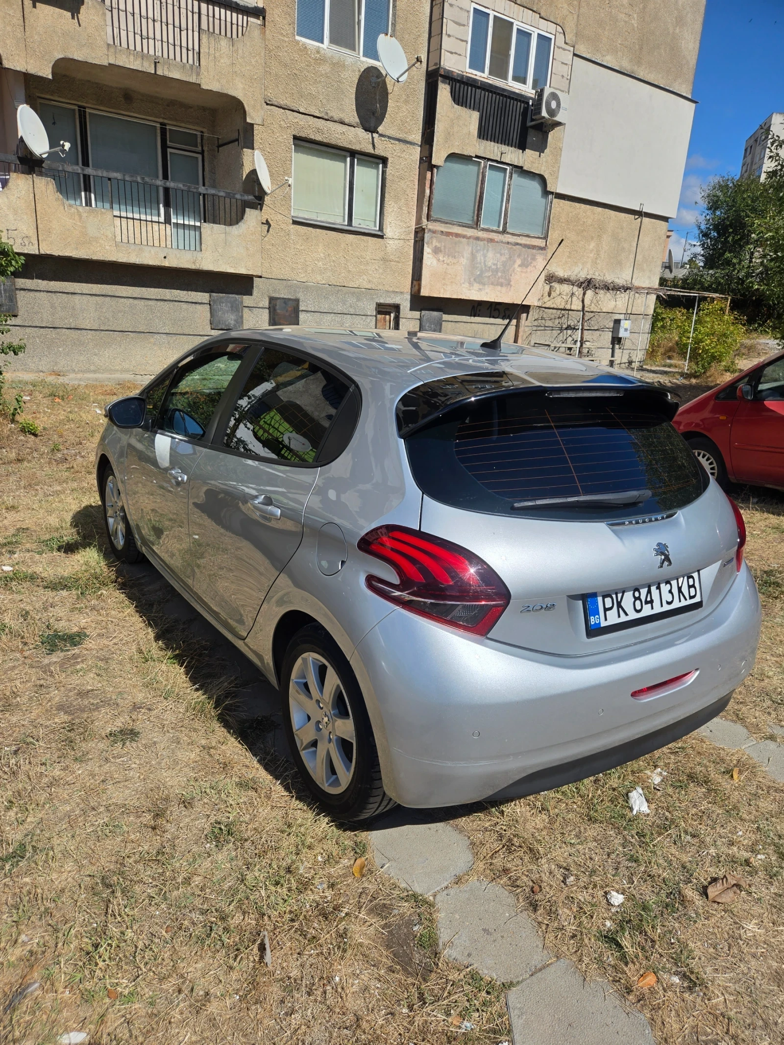 Peugeot 208 1.6 HDI, снимка 5 - Автомобили и джипове - 56244546