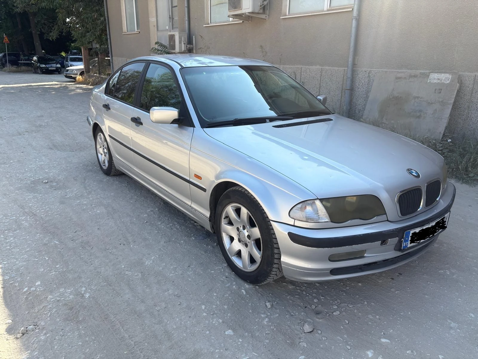 BMW 320 2.0d, снимка 2 - Автомобили и джипове - 56303251