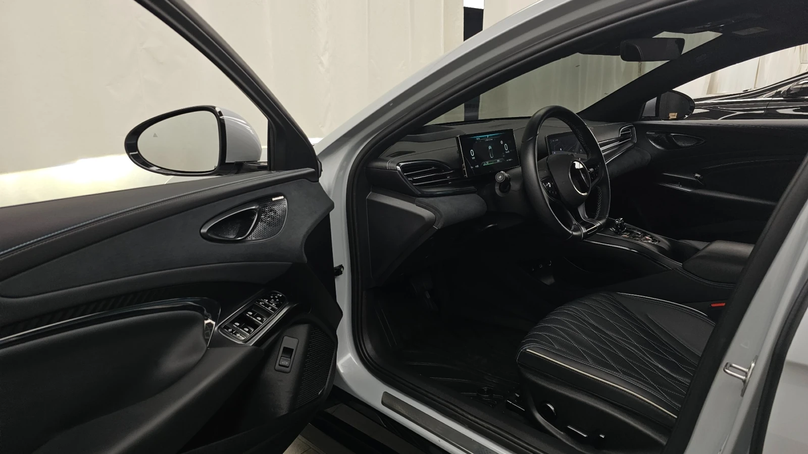 BYD Seal DYNAMIC AWD * КРАЙНА ЦЕНА* FULL EXTRAS, снимка 6 - Автомобили и джипове - 56719792